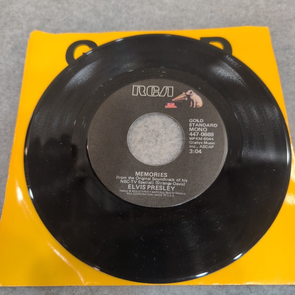 Elvis Presley Charro Memories RCA Gold Standard 447-0669 45 RPM - Picture 3 of 3